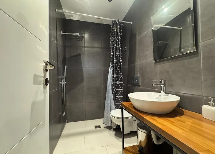 Apartment Whispering Aura