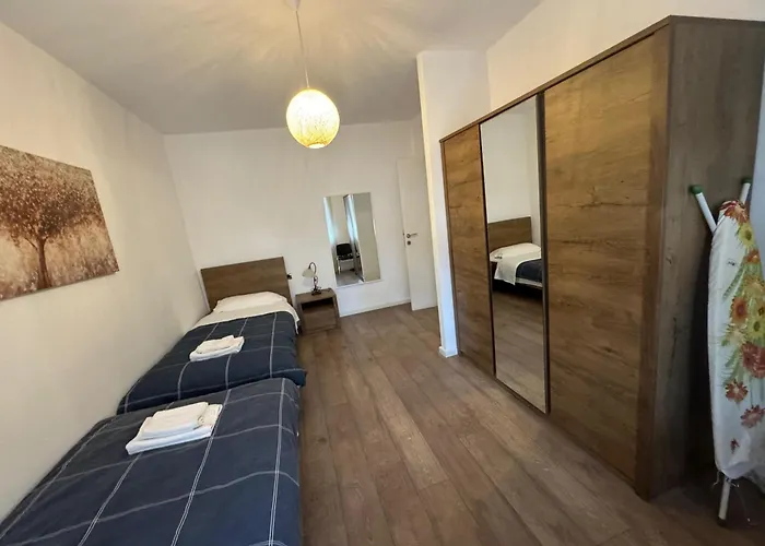 Whispering Aura Tirana